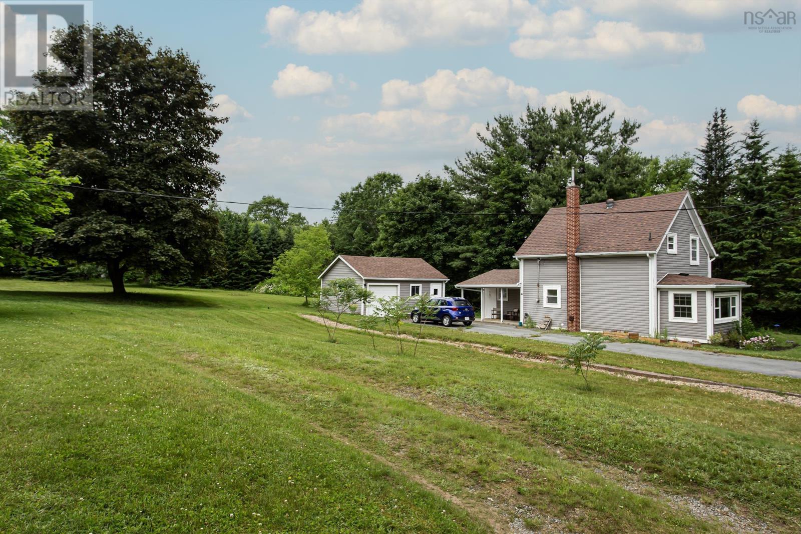 108 Cottage Street Property Photo 6