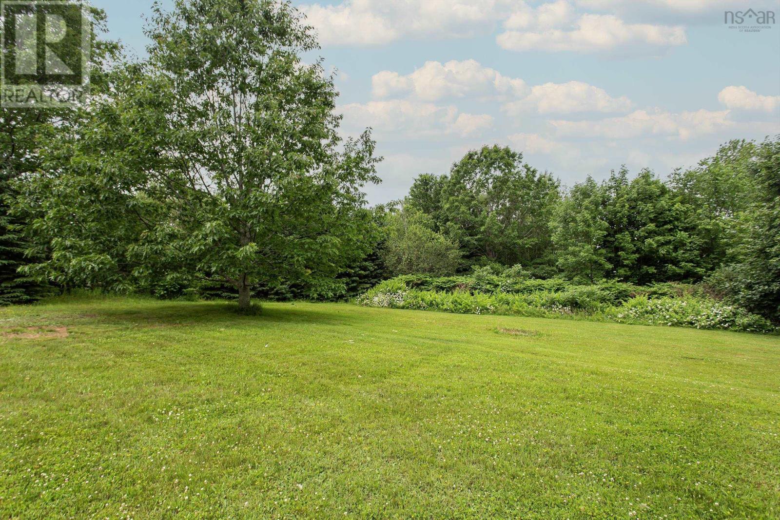 108 Cottage Street Property Photo 8