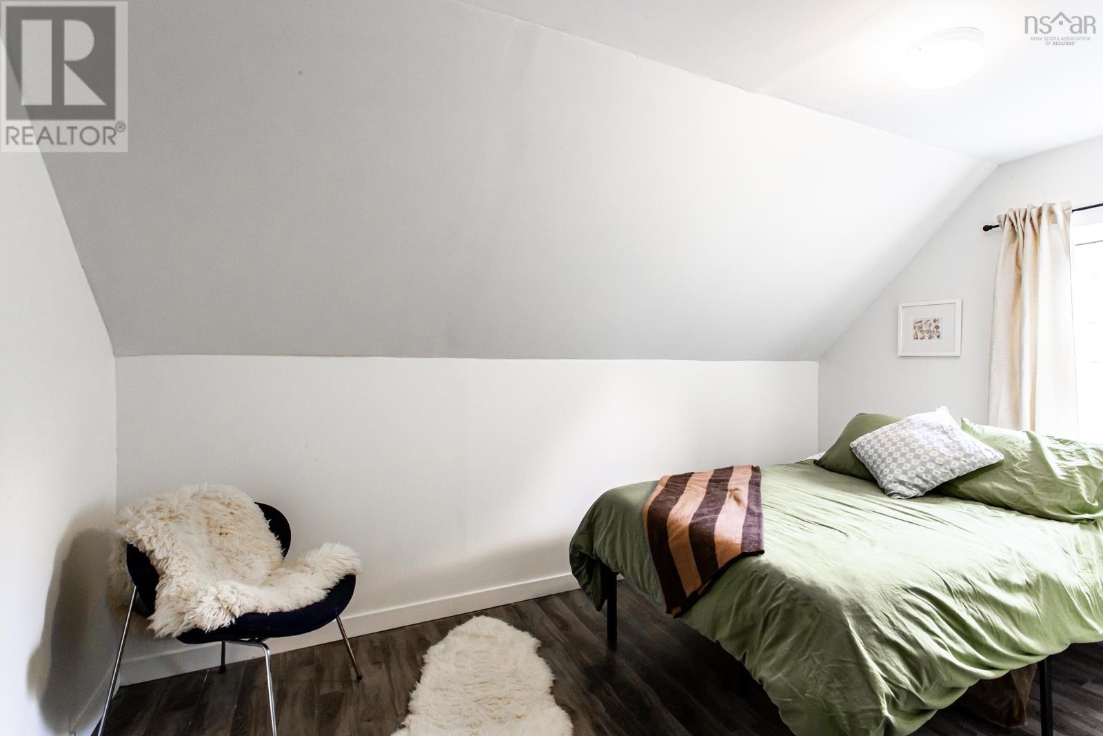 108 Cottage Street Property Photo 24