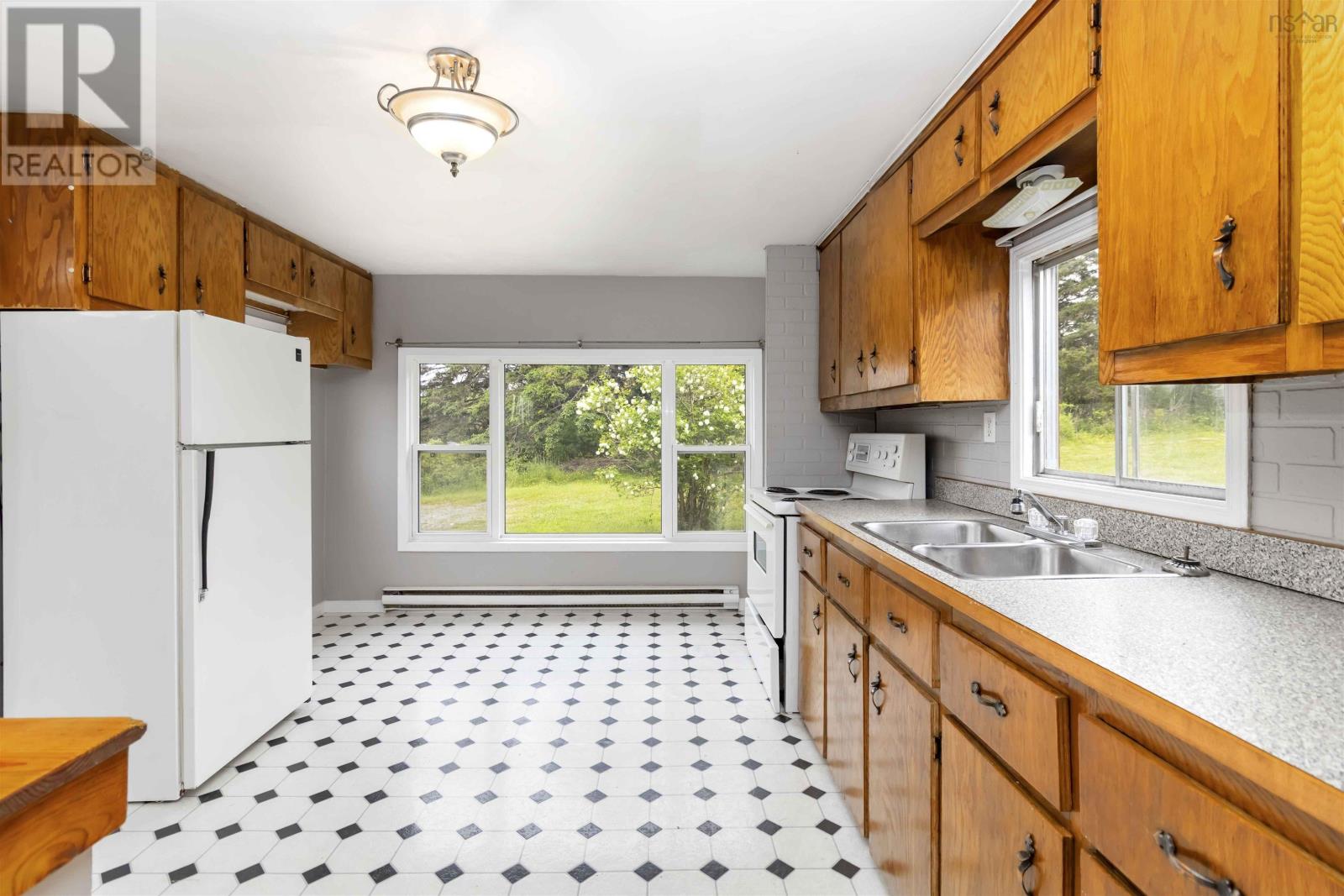 994 East Chezzetcook Road Property Photo 15