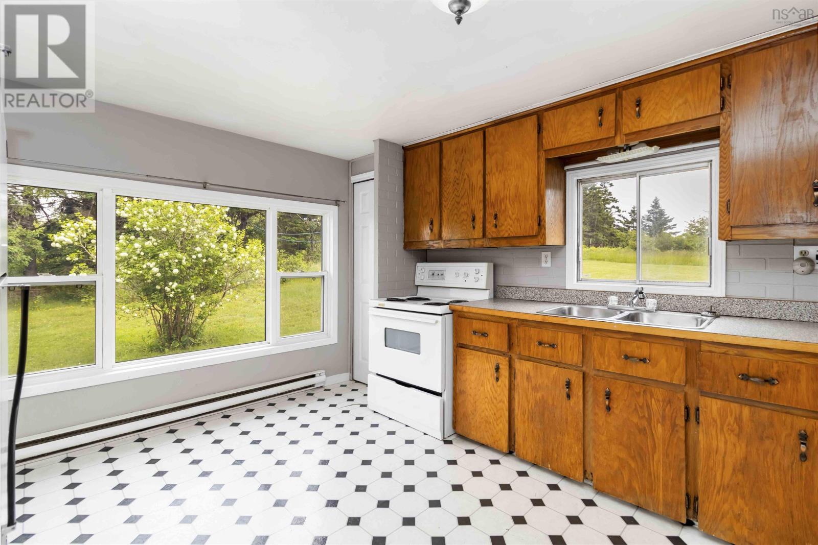 994 East Chezzetcook Road Property Photo 17