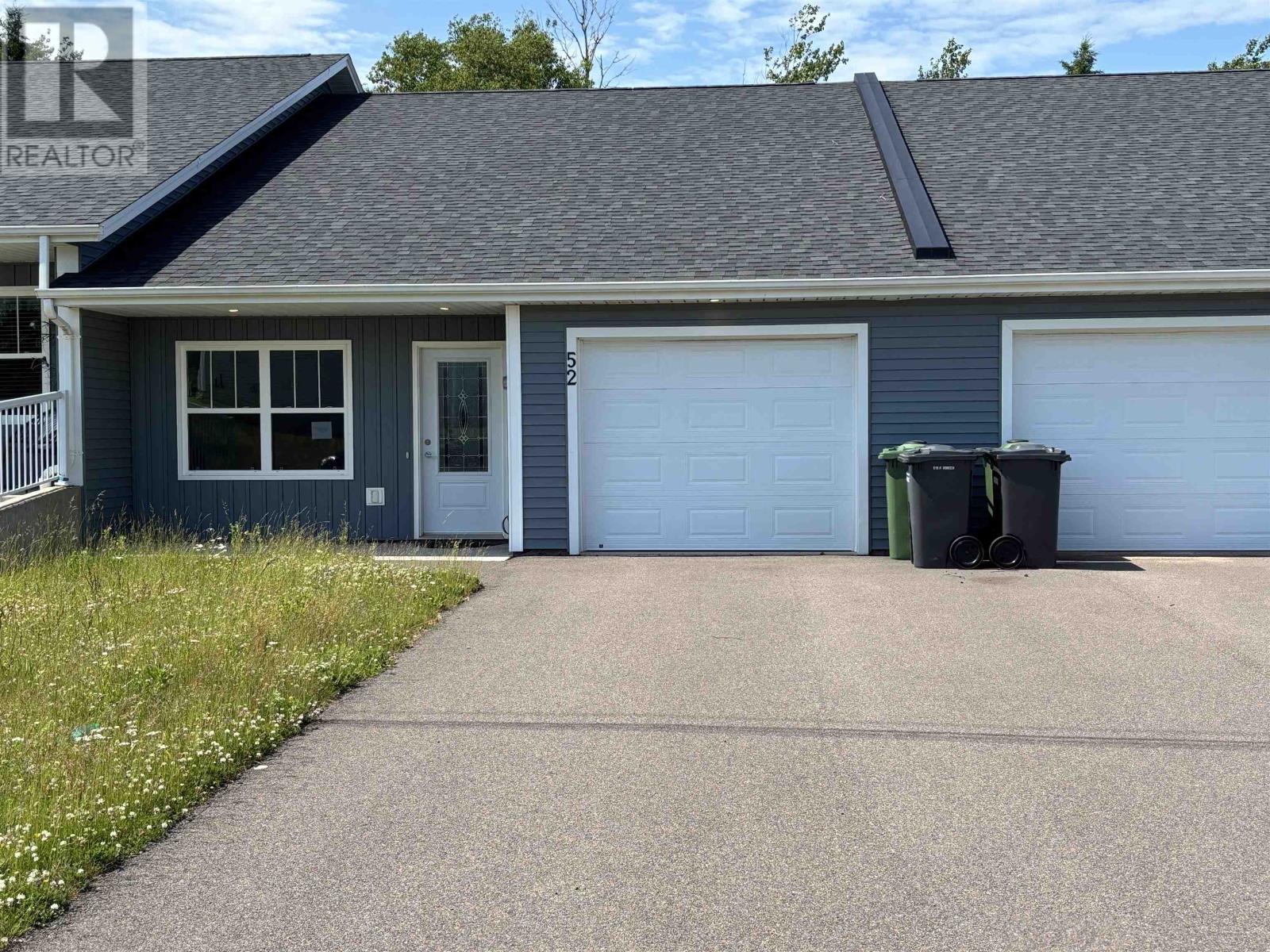 52 Stephanie Drive Property Photo 1