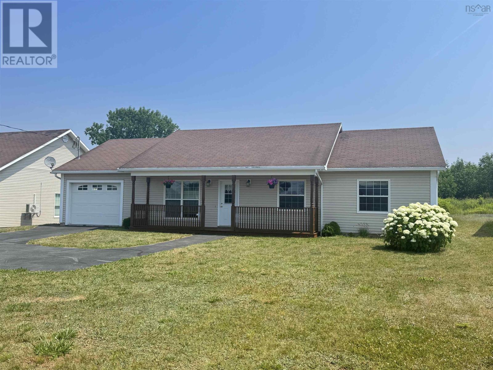 2386 North Avenue Property Photo 1