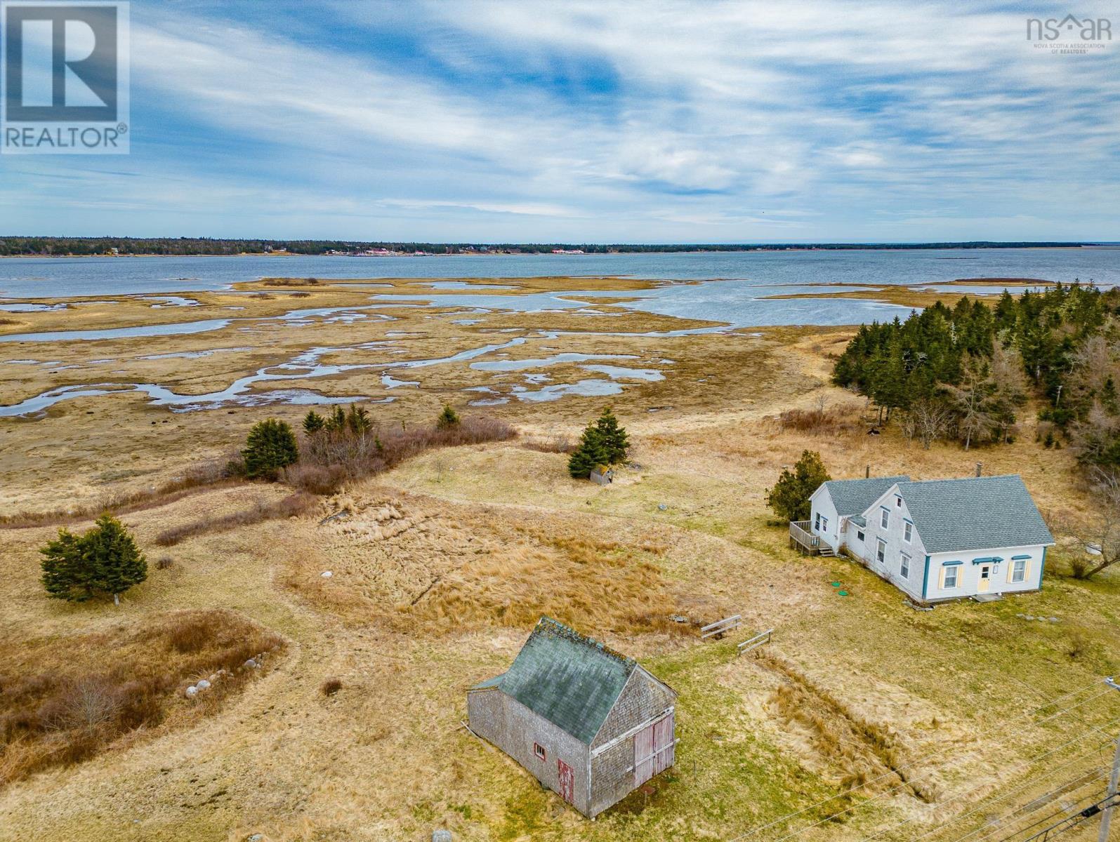 4847 Shore Road Property Photo 5