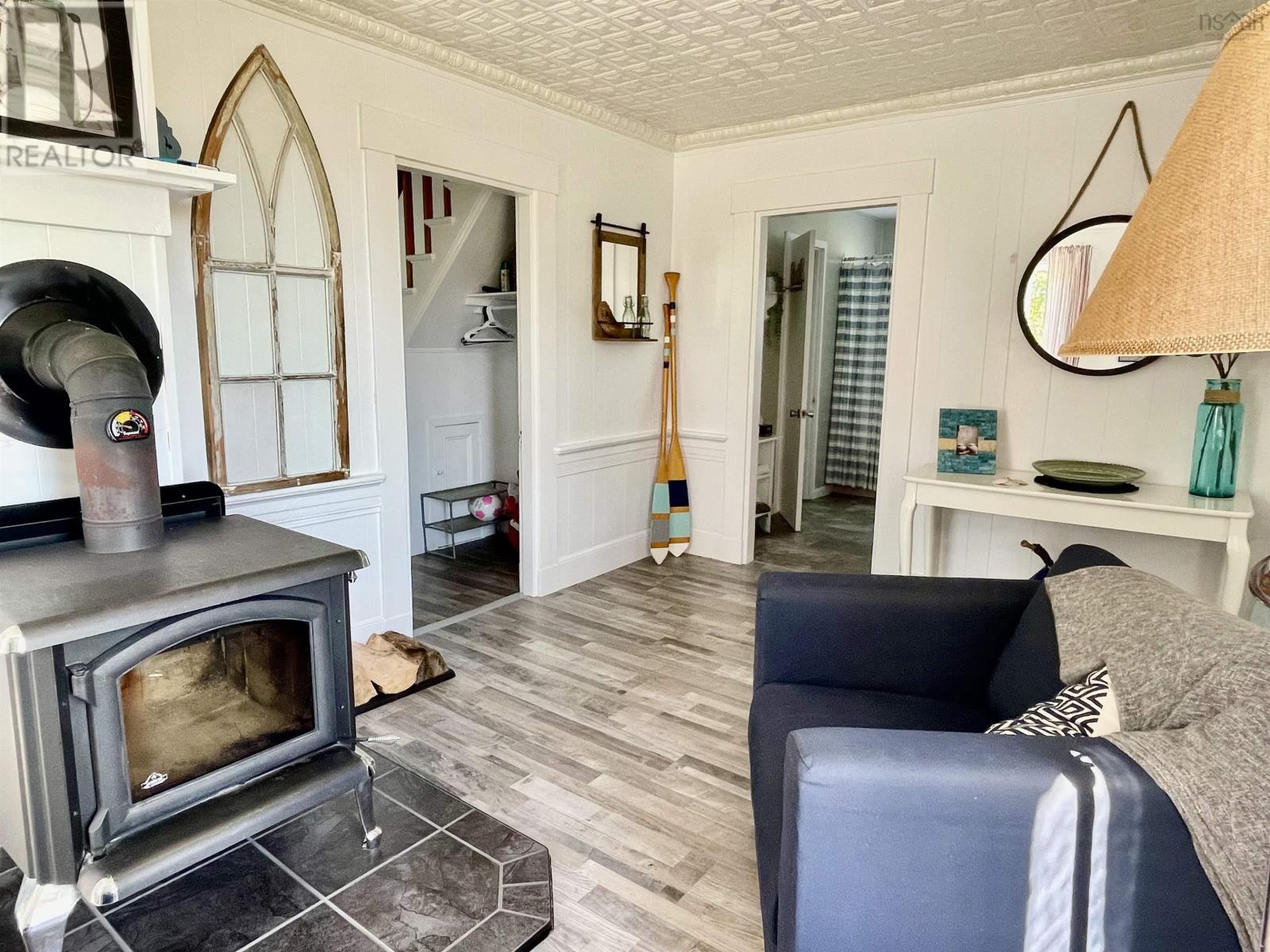 4847 Shore Road Property Photo 14