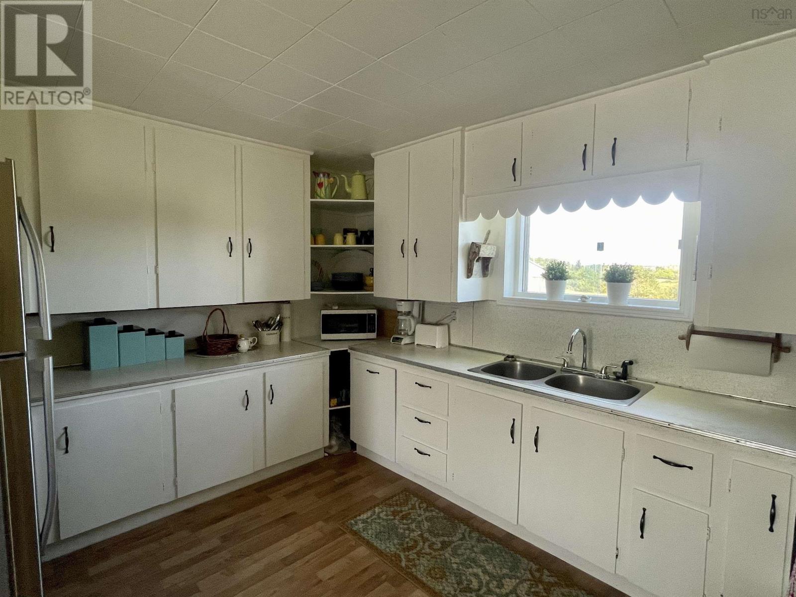 4847 Shore Road Property Photo 18