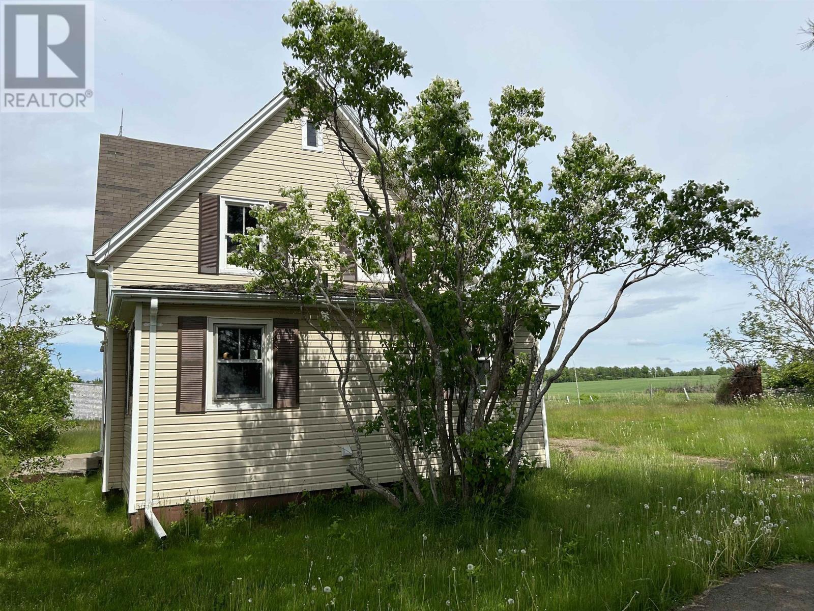 4664 Trans Canada Highway Property Photo 5