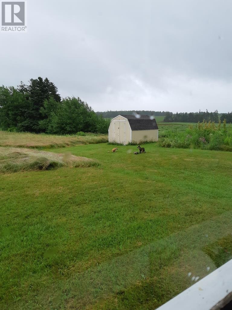 4664 Trans Canada Highway Property Photo 8