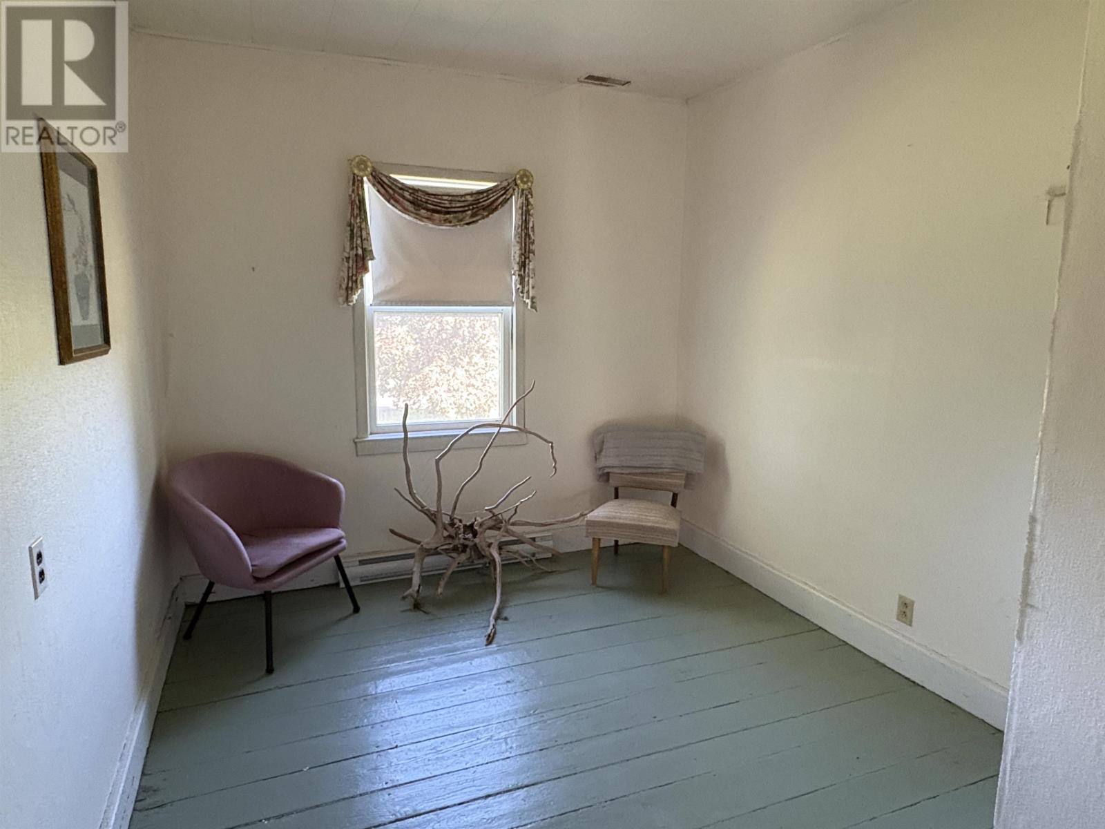 4664 Trans Canada Highway Property Photo 10