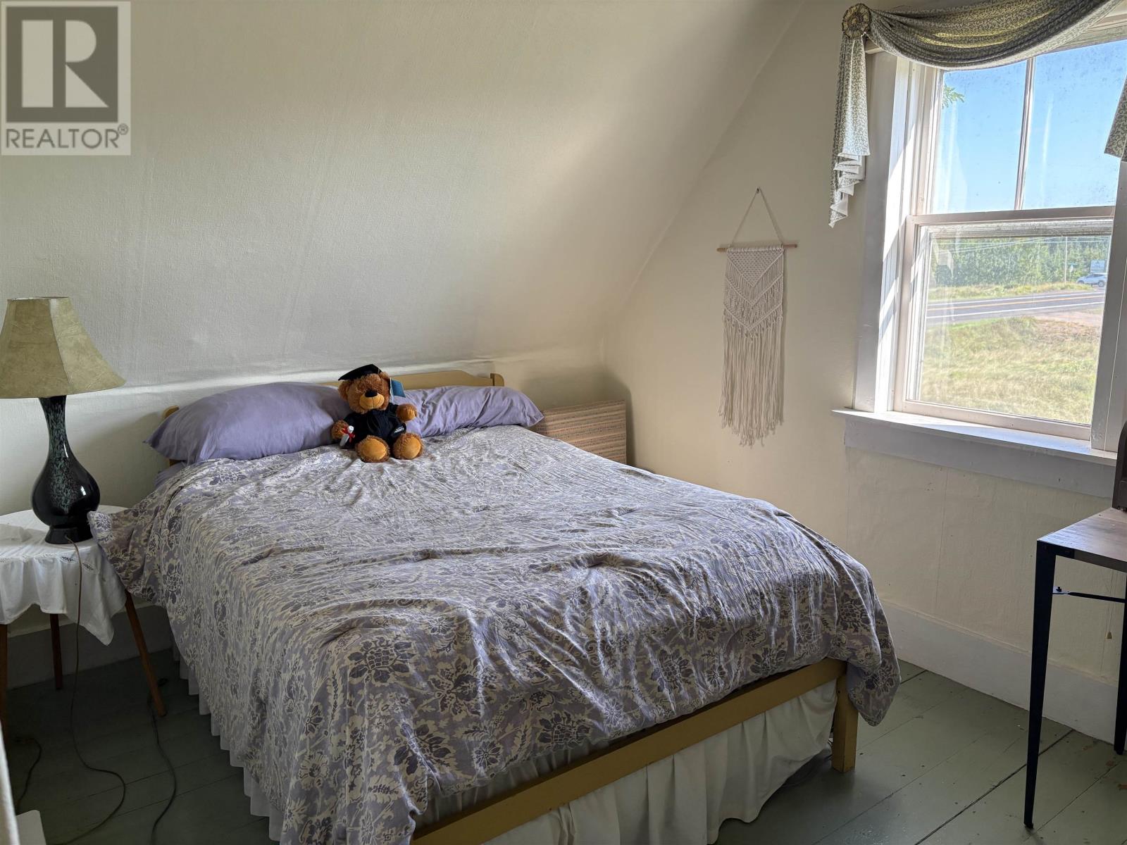 4664 Trans Canada Highway Property Photo 12