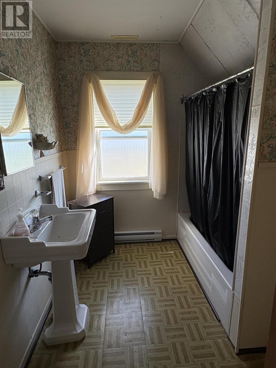 4664 Trans Canada Highway Property Photo 13