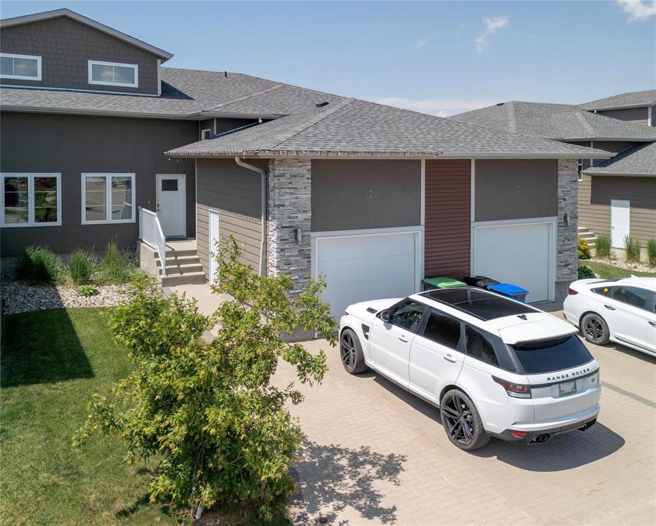 12 Cobalt Crescent Property Photo 1