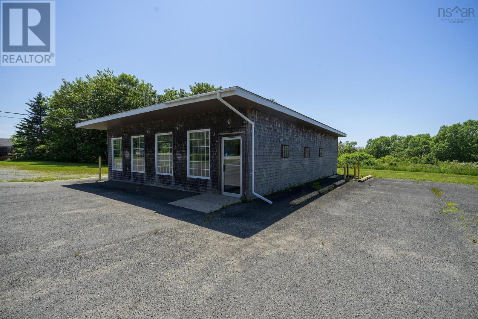 8837 Highway 1 Property Photo 1