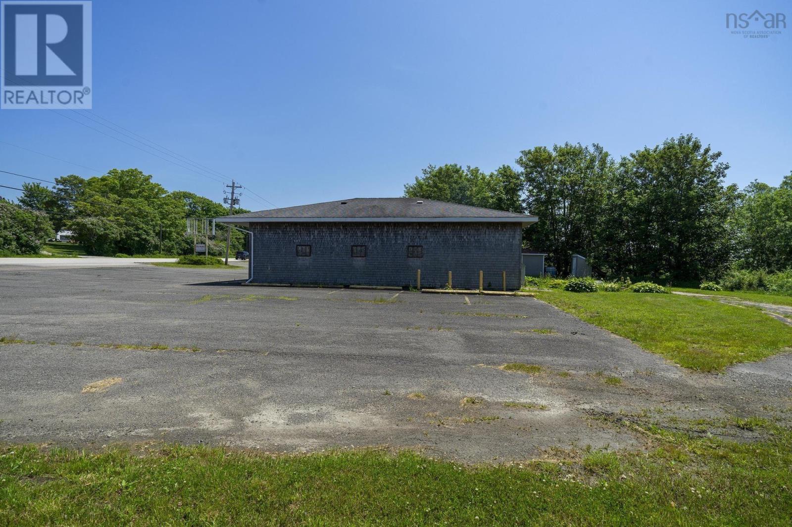 8837 Highway 1 Property Photo 4