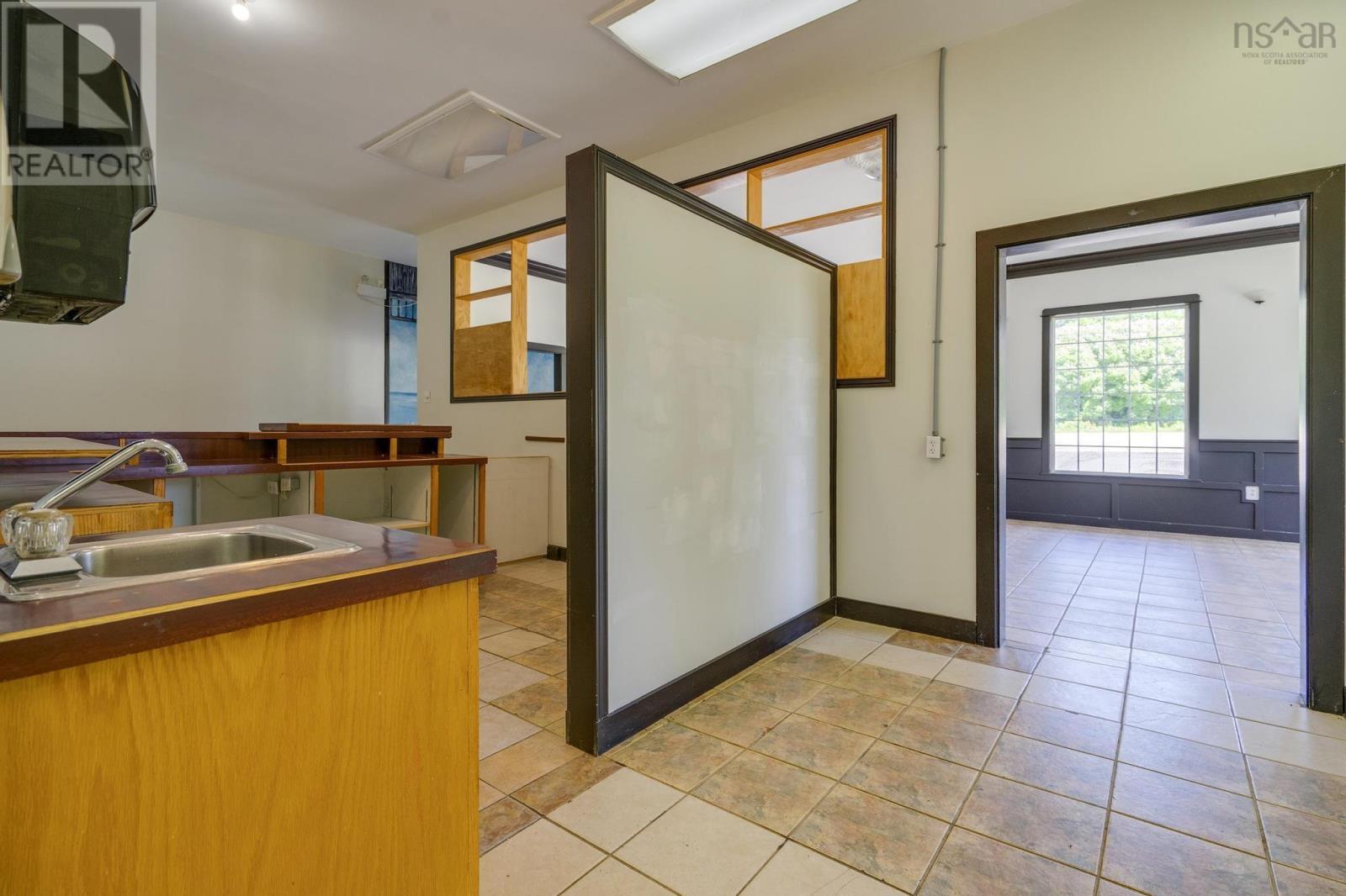 8837 Highway 1 Property Photo 28