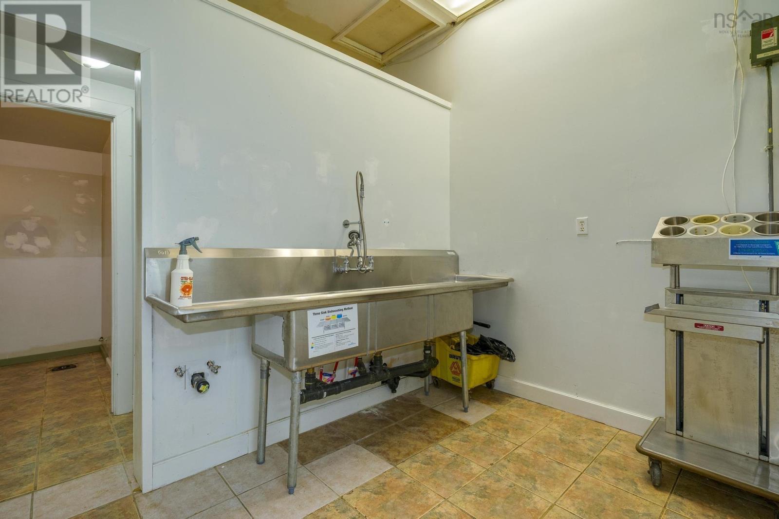 8837 Highway 1 Property Photo 37
