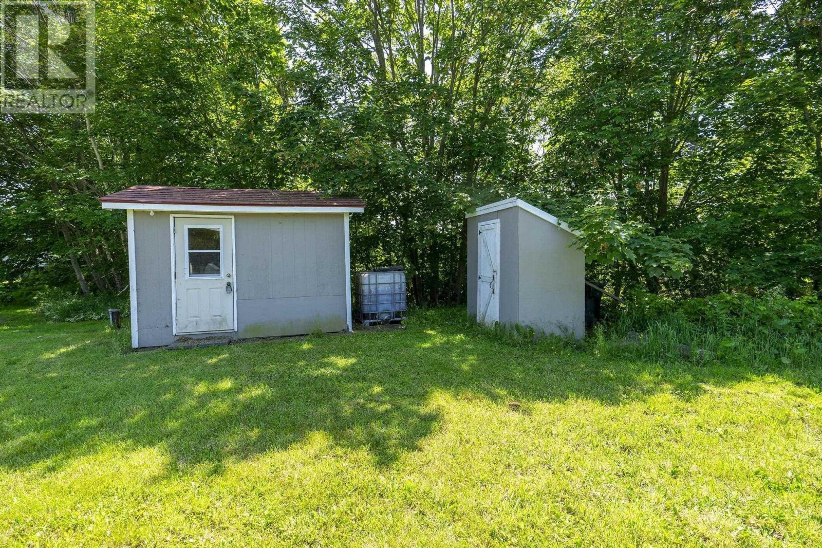 8837 Highway 1 Property Photo 49