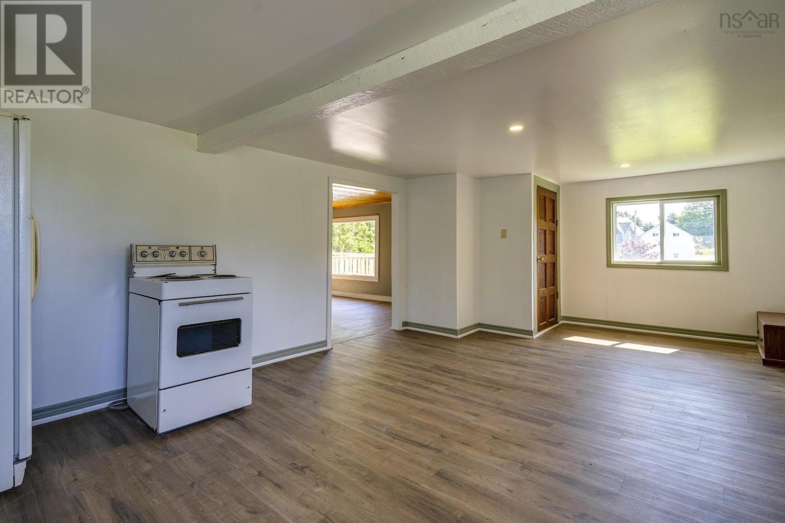 18 Outhouse Lane Property Photo 15