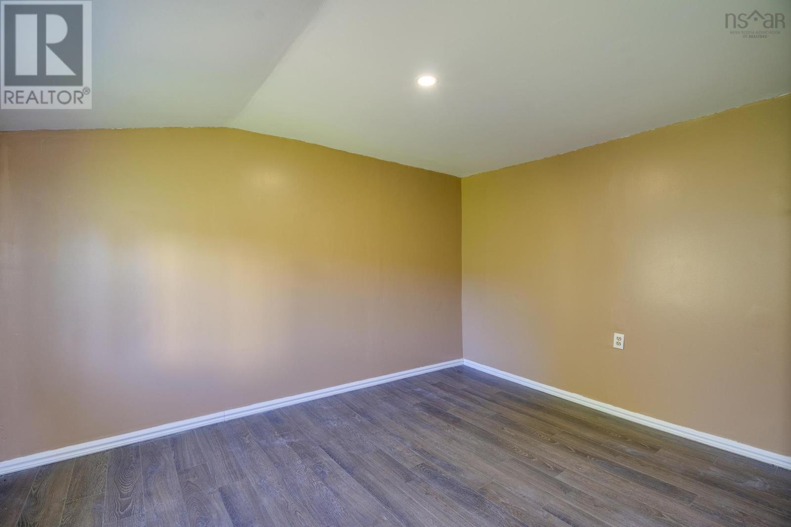 18 Outhouse Lane Property Photo 30