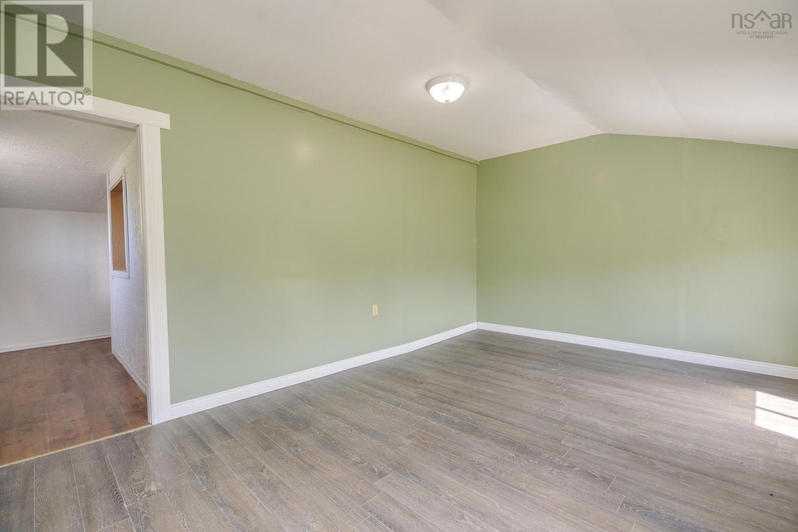 18 Outhouse Lane Property Photo 37