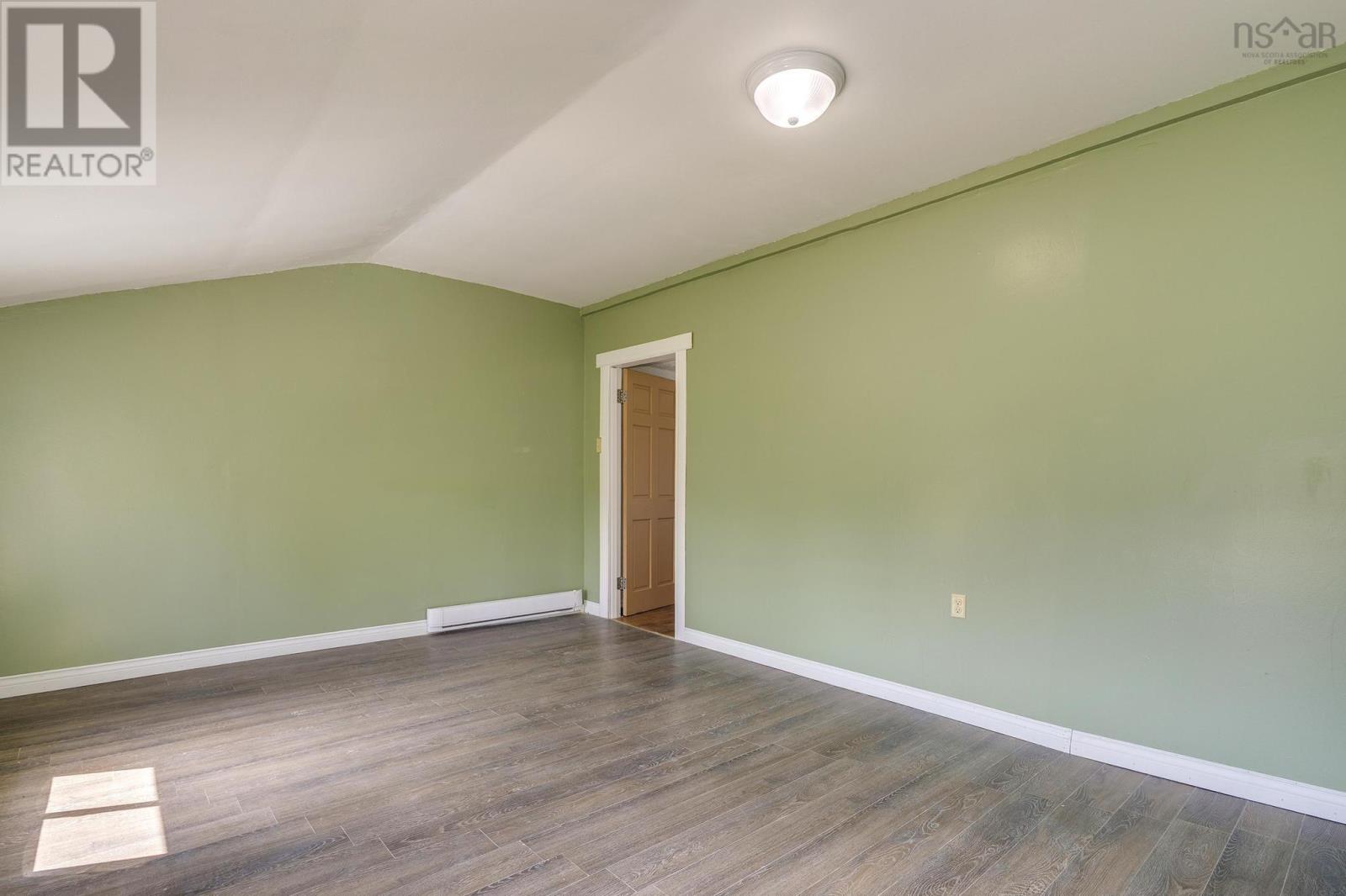 18 Outhouse Lane Property Photo 38