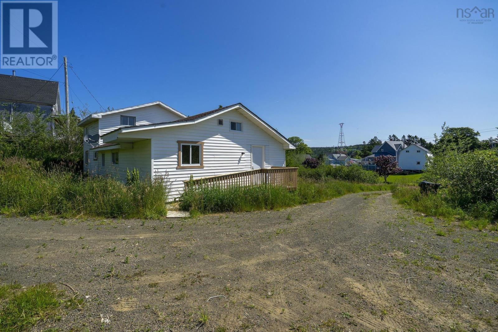 18 Outhouse Lane Property Photo 45