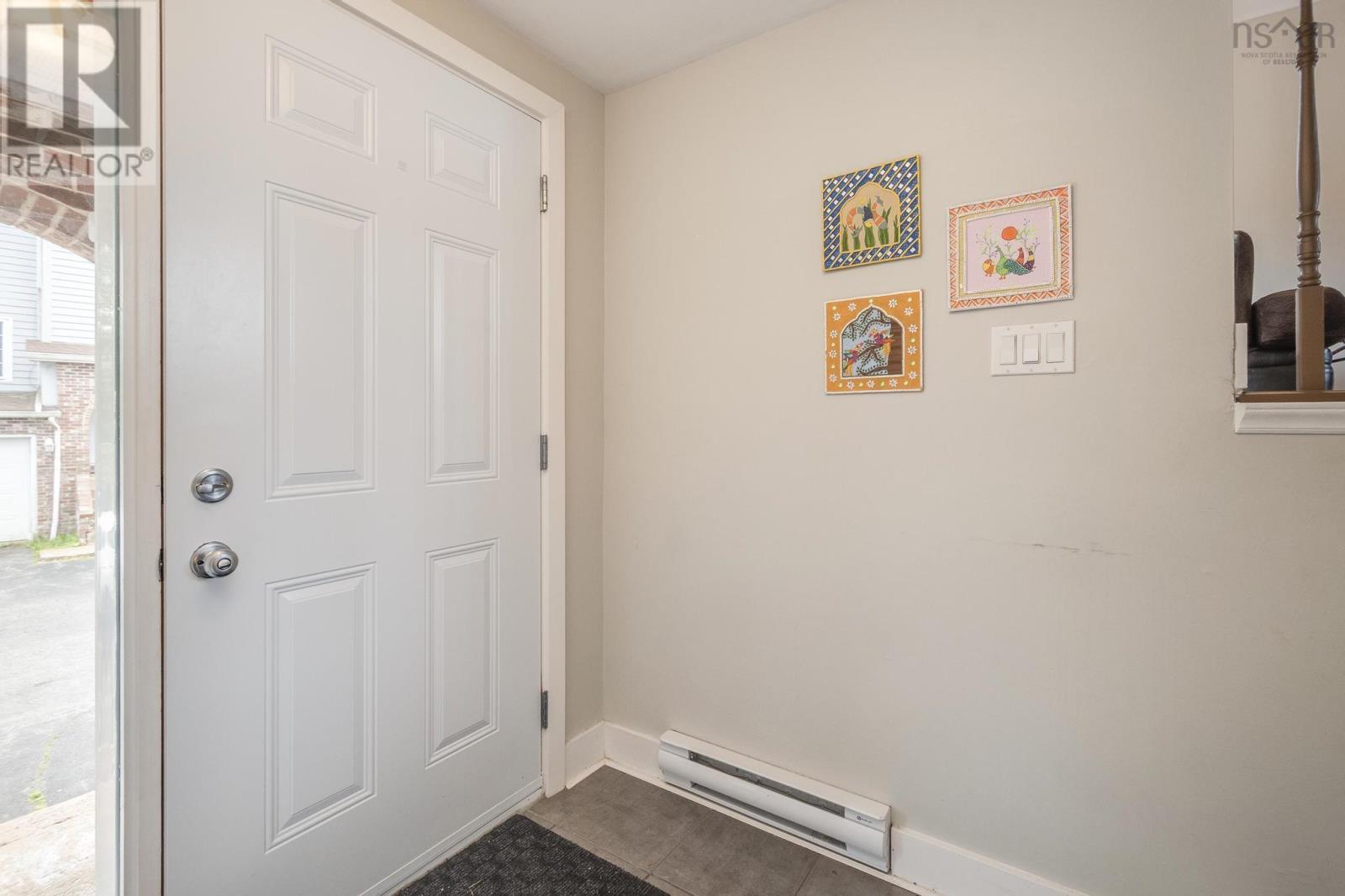 225 Farnham Gate Road Property Photo 7