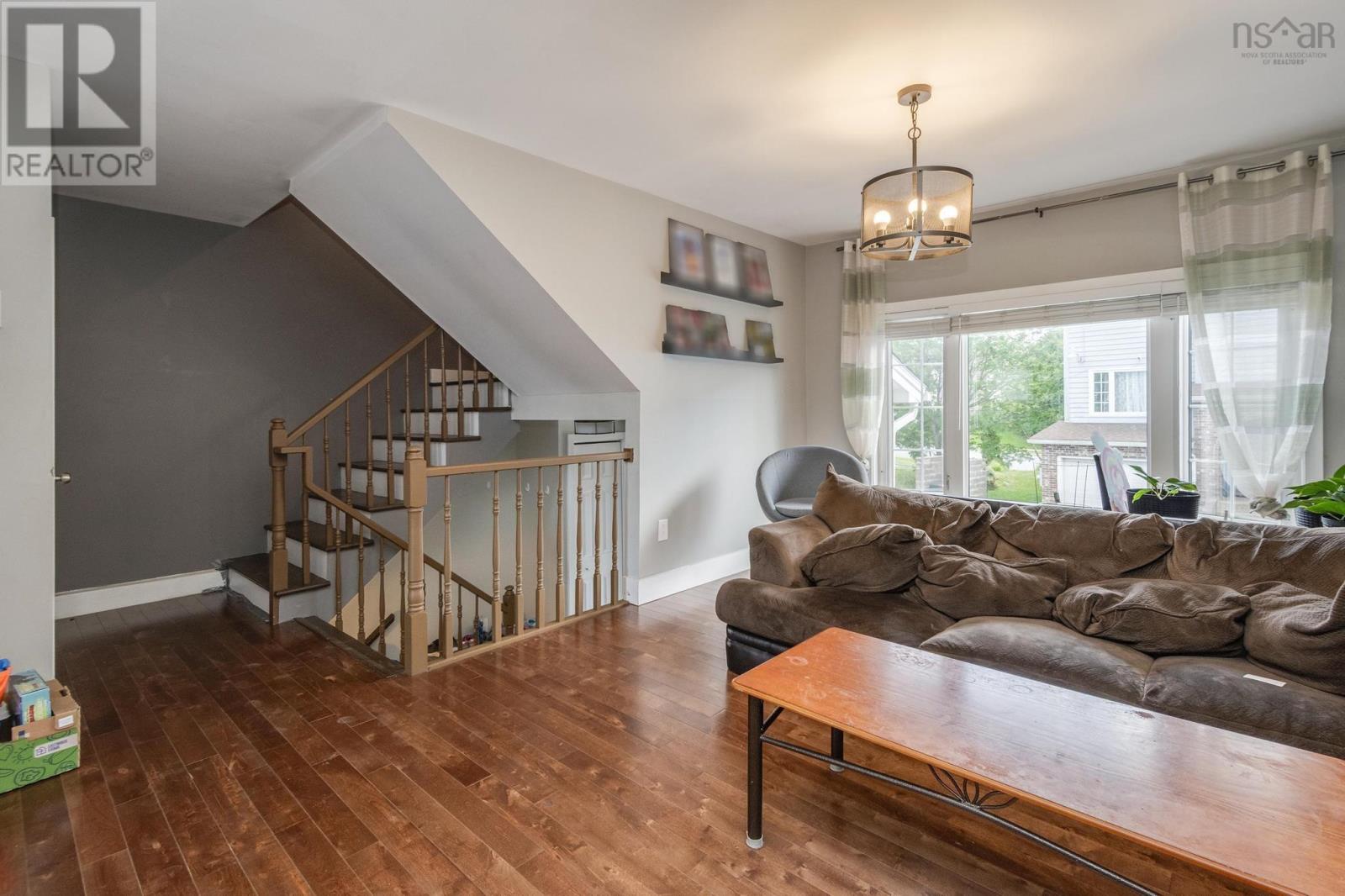 225 Farnham Gate Road Property Photo 8