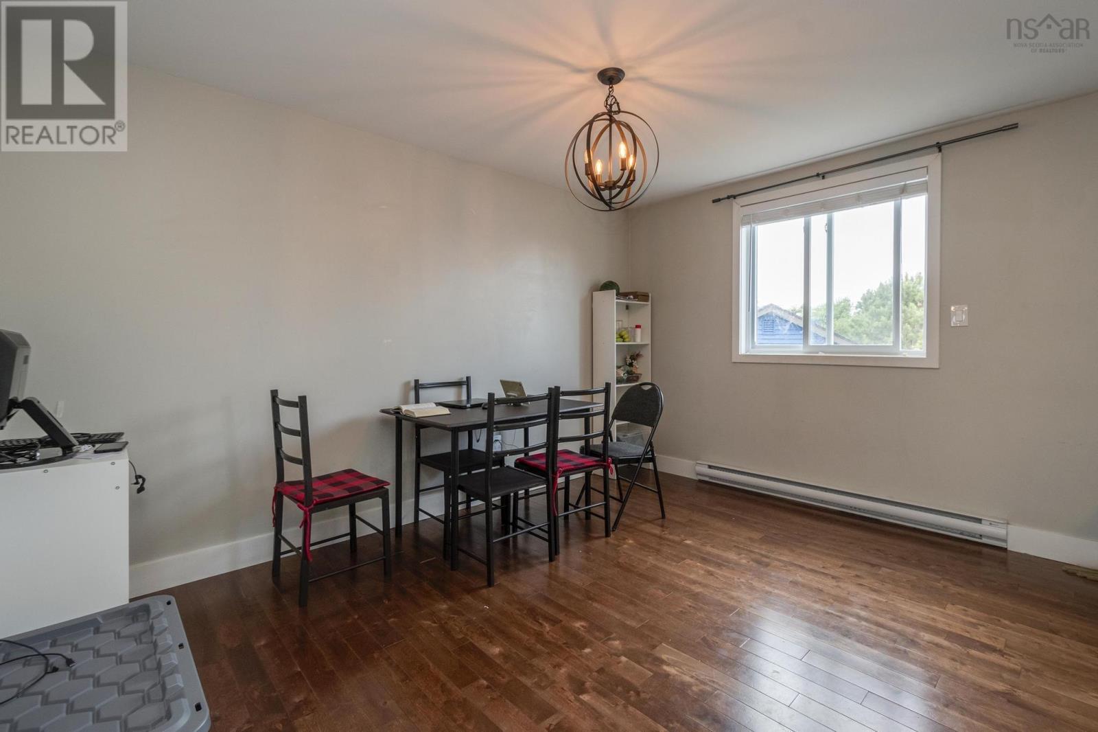 225 Farnham Gate Road Property Photo 20