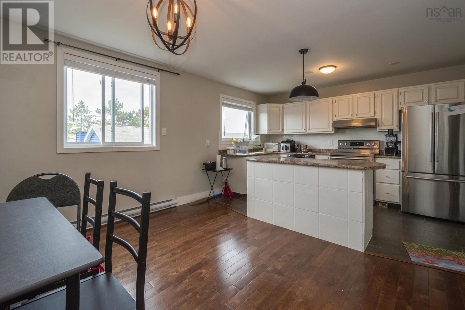 225 Farnham Gate Road Property Photo 21