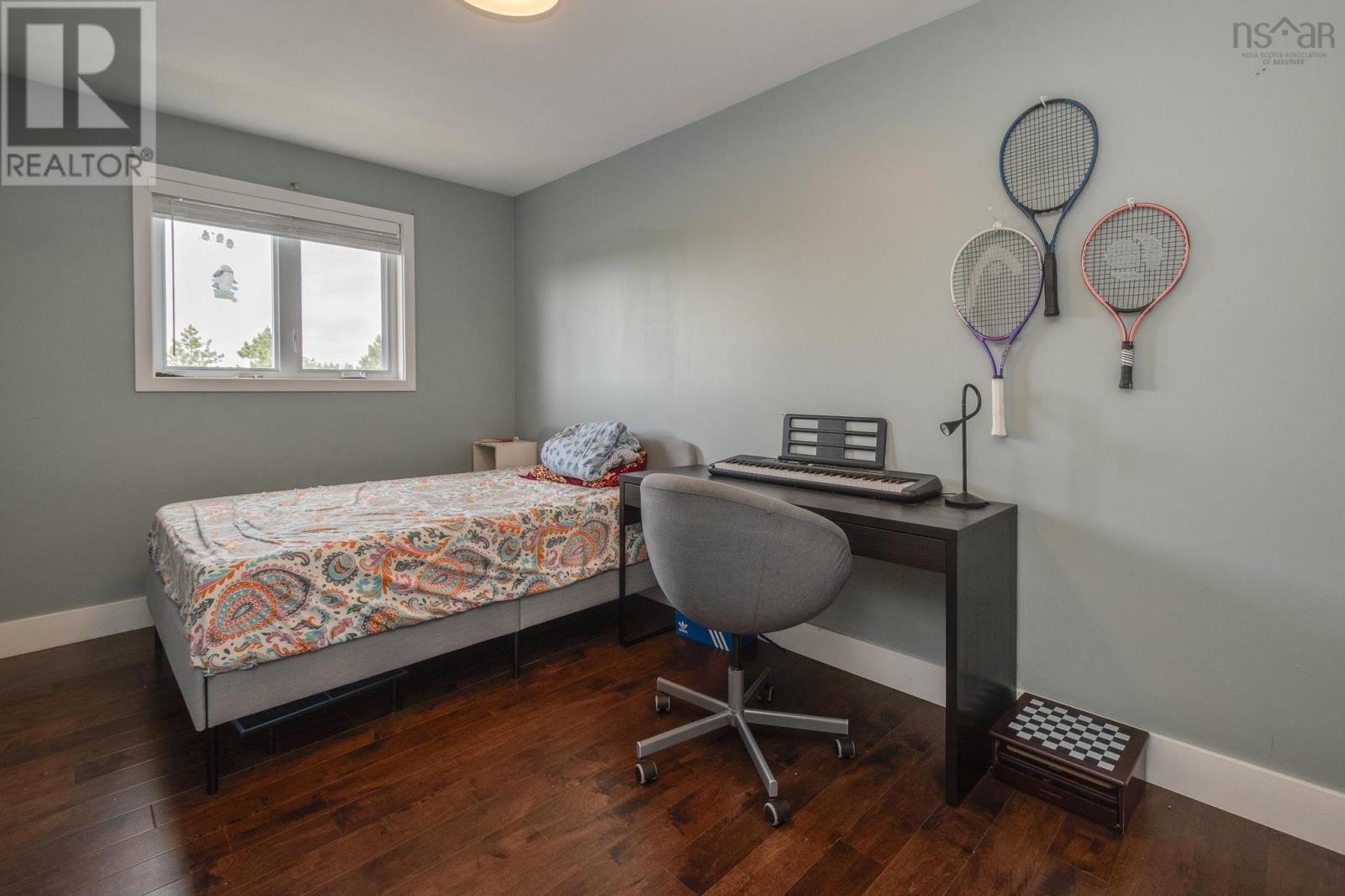 225 Farnham Gate Road Property Photo 25