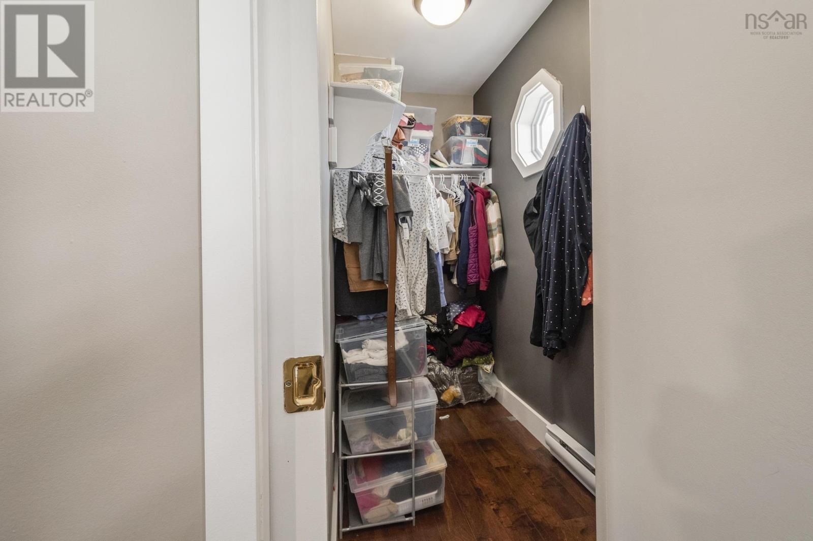 225 Farnham Gate Road Property Photo 26