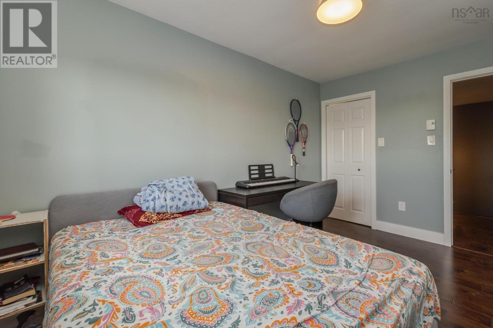 225 Farnham Gate Road Property Photo 27