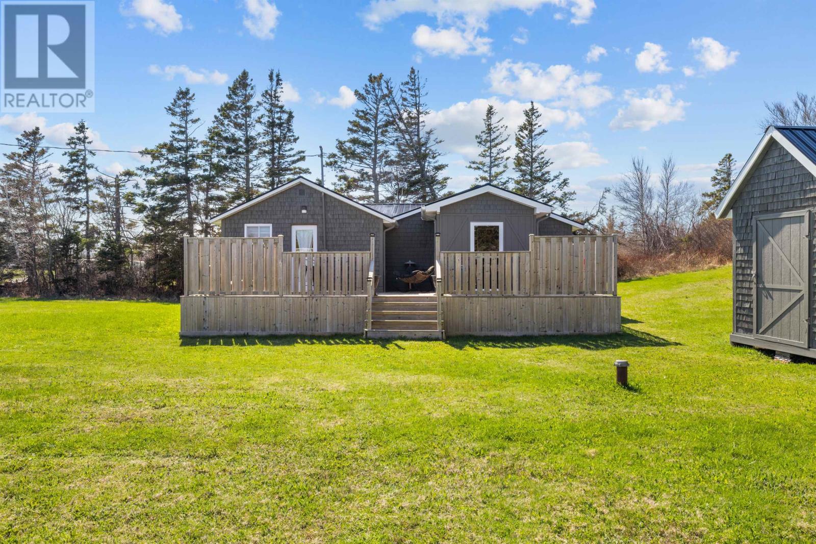 56 Spruce Lane Property Photo 3