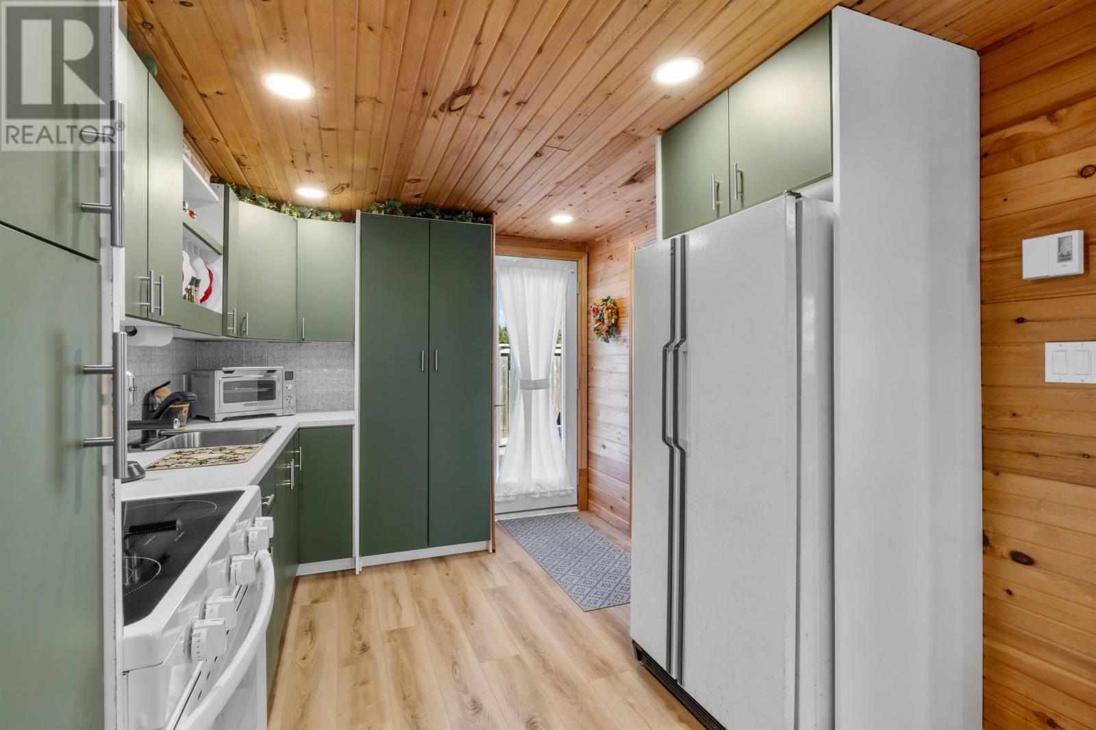 56 Spruce Lane Property Photo 11