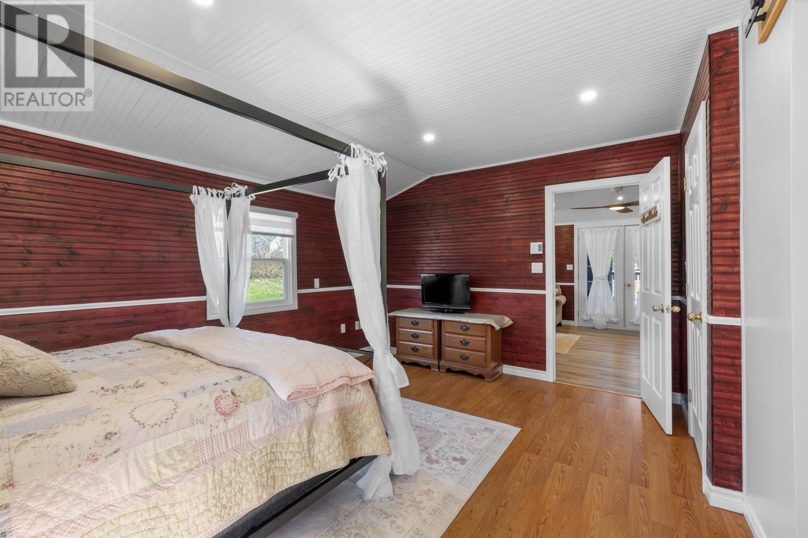 56 Spruce Lane Property Photo 23