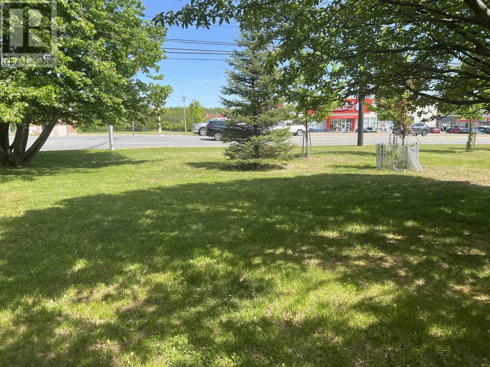 915 East River Road Property Photo 19