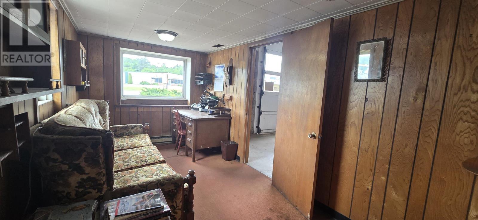 8843 Commercial Street Property Photo 21
