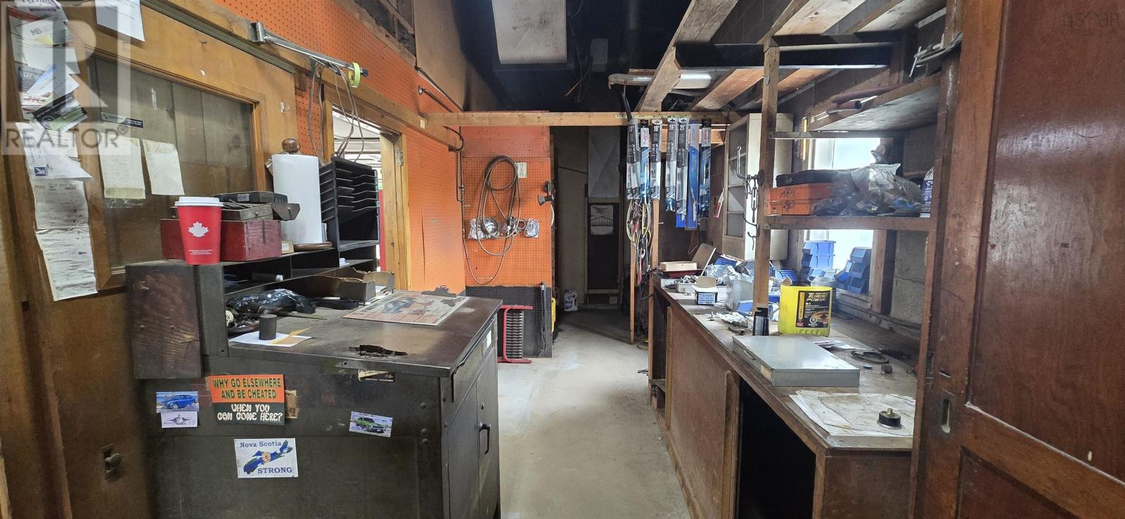 8843 Commercial Street Property Photo 22