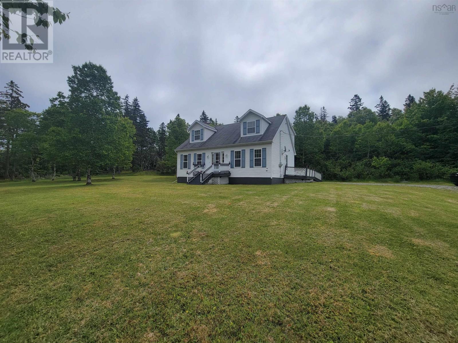 150 Macbelger Crescent Property Photo 1
