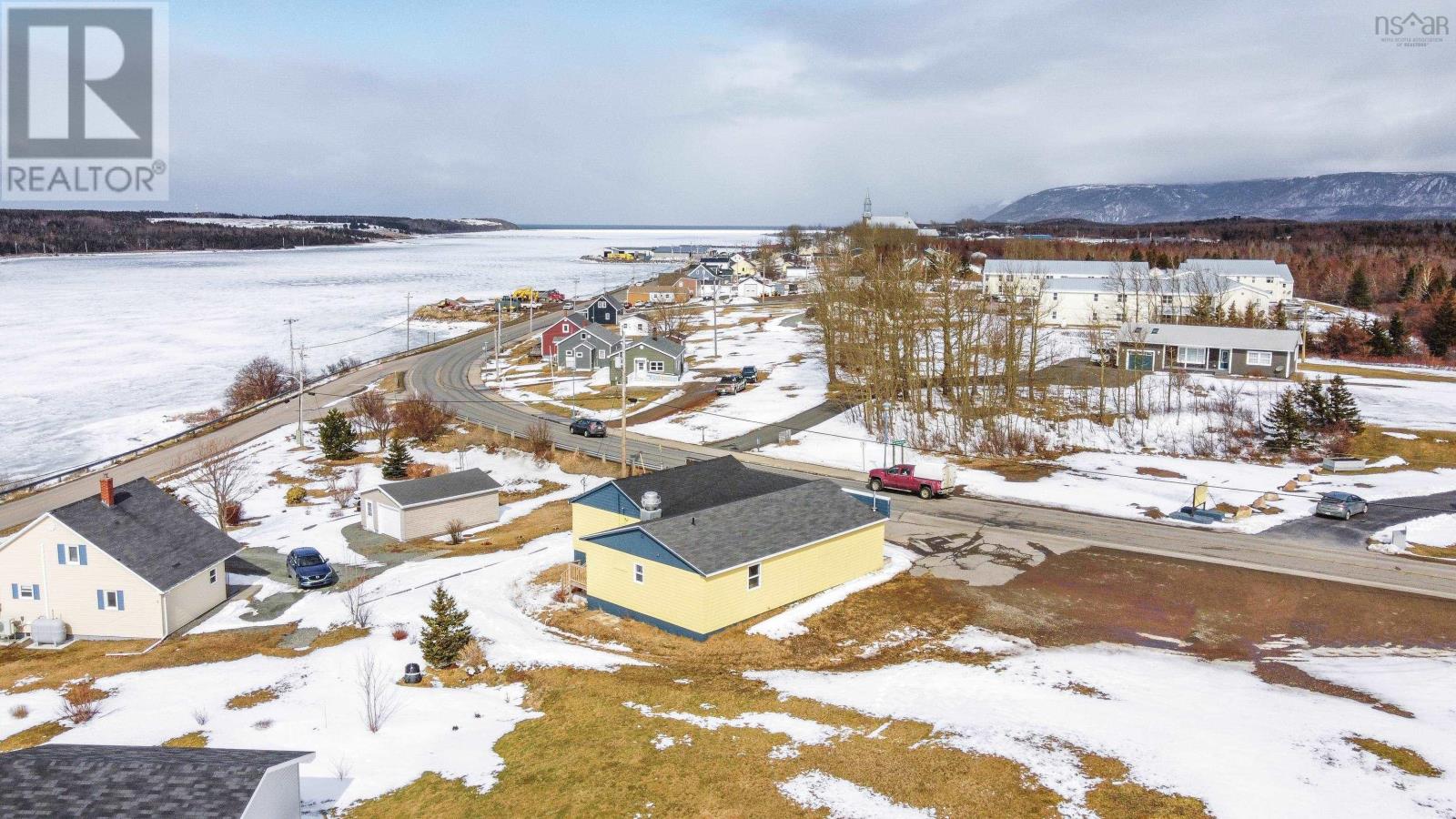 14925 Cabot Trail Road Property Photo 9