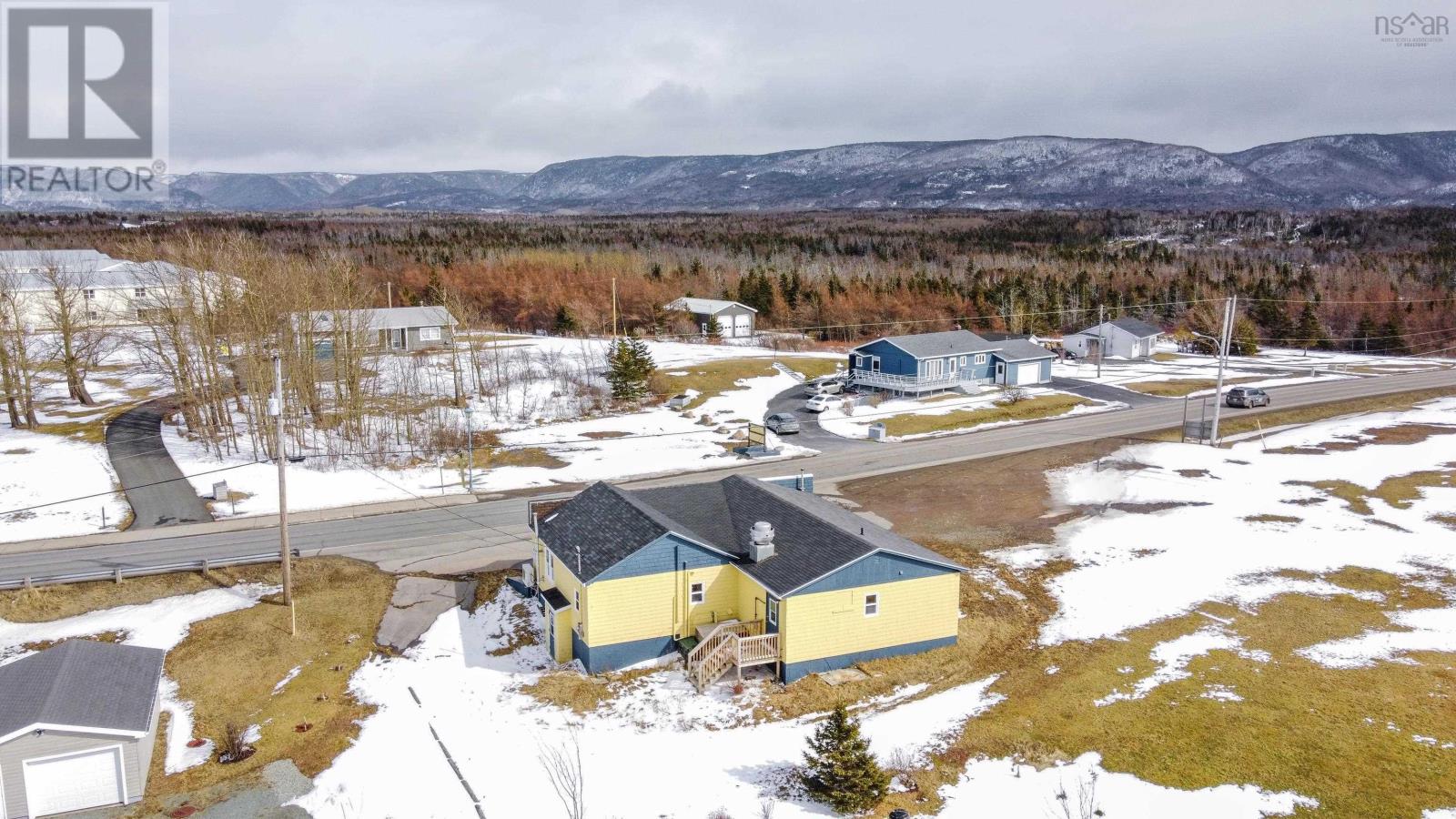 14925 Cabot Trail Road Property Photo 10