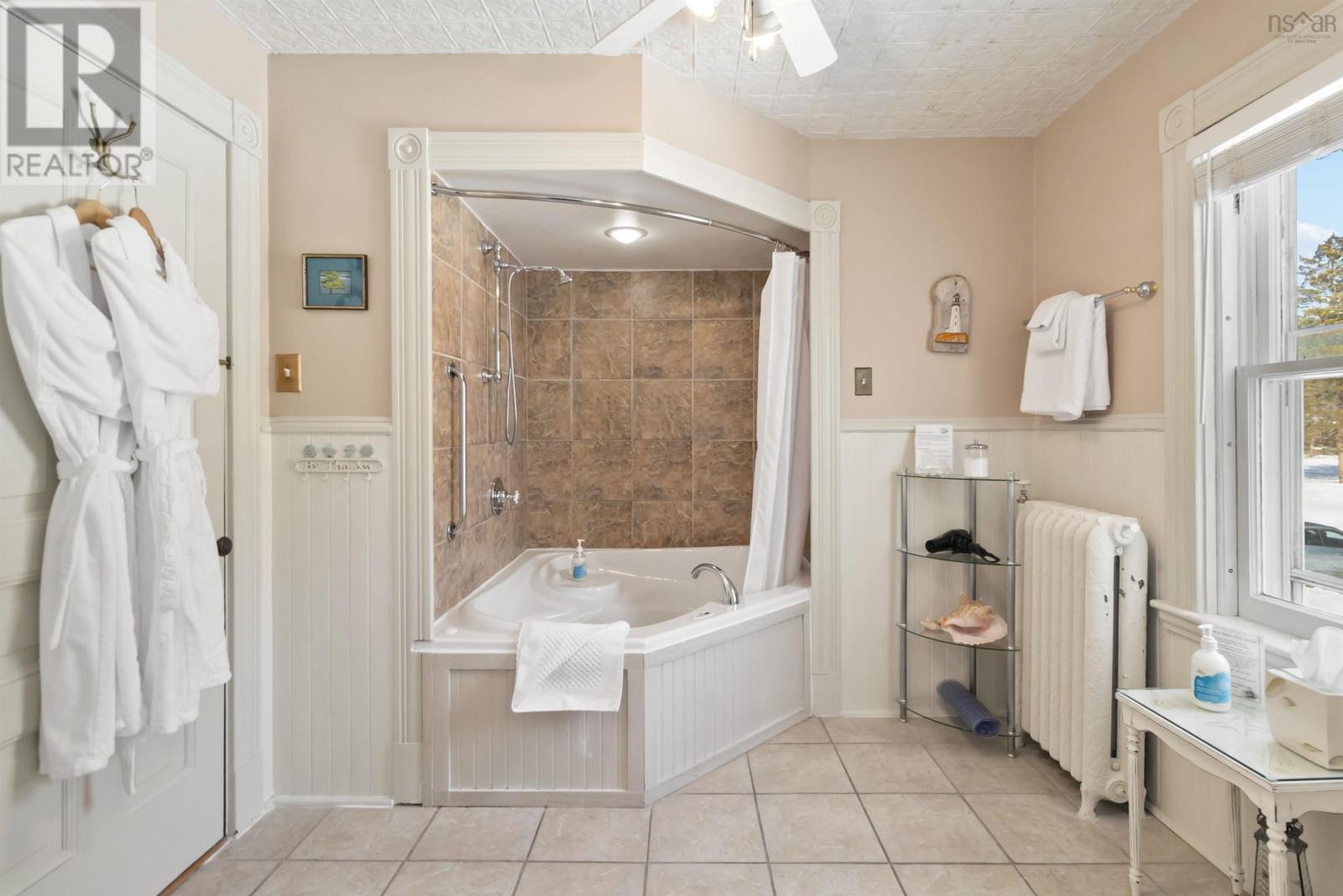 66 Mcdonald Street Property Photo 28