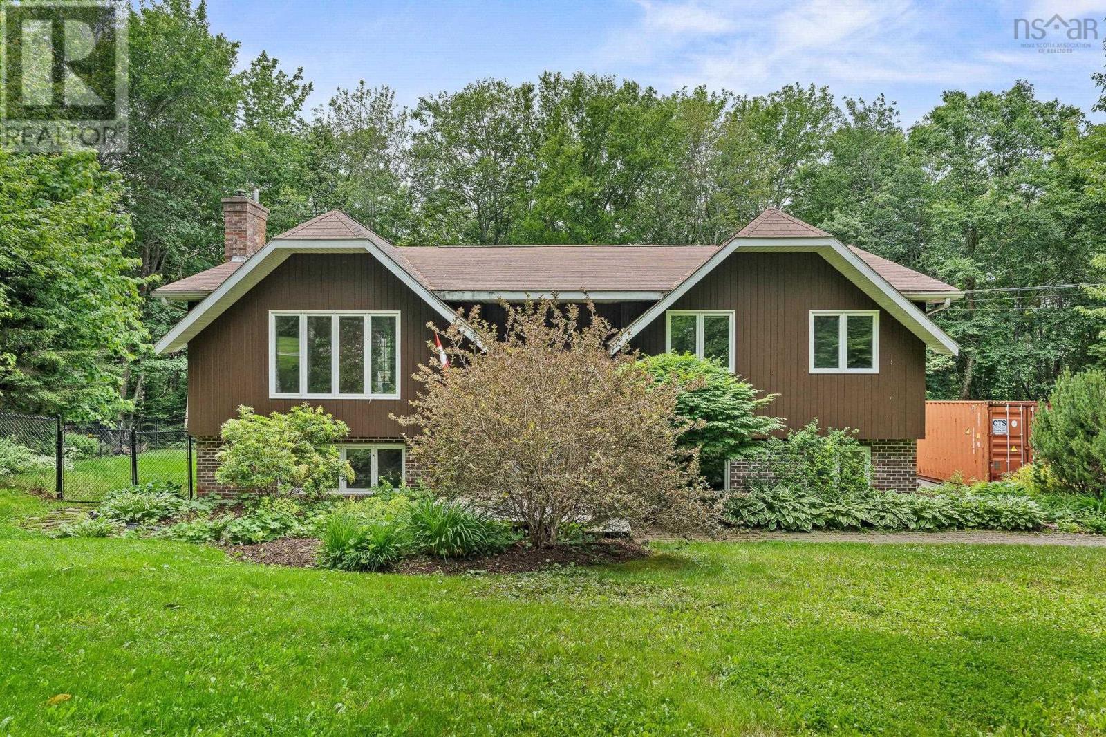 239 Howe Avenue Property Photo 1