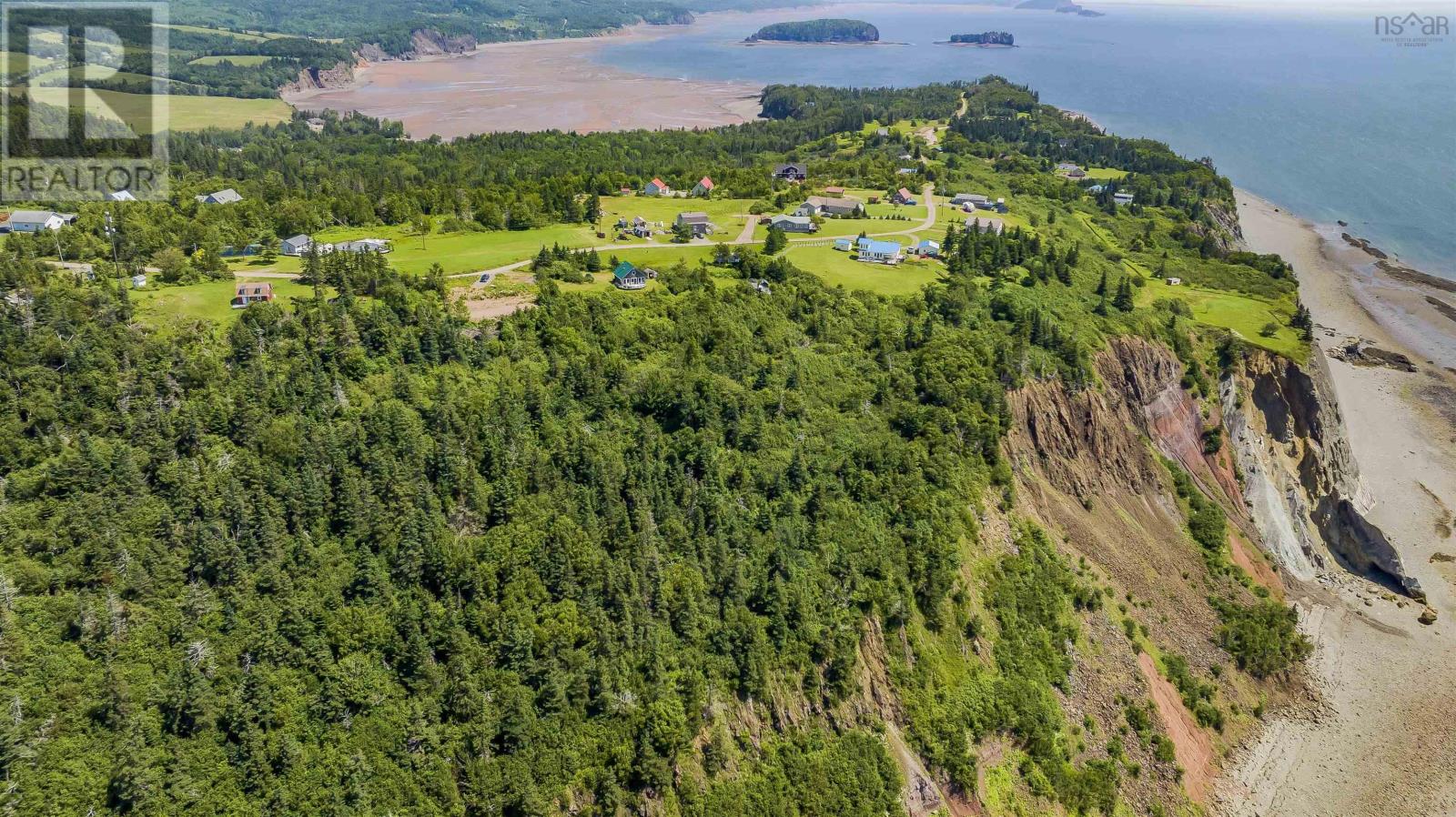 18 Mason Hill Road Property Photo 3