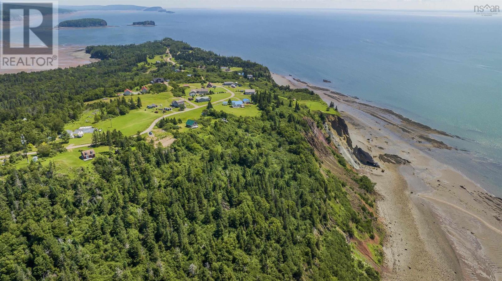 18 Mason Hill Road Property Photo 4