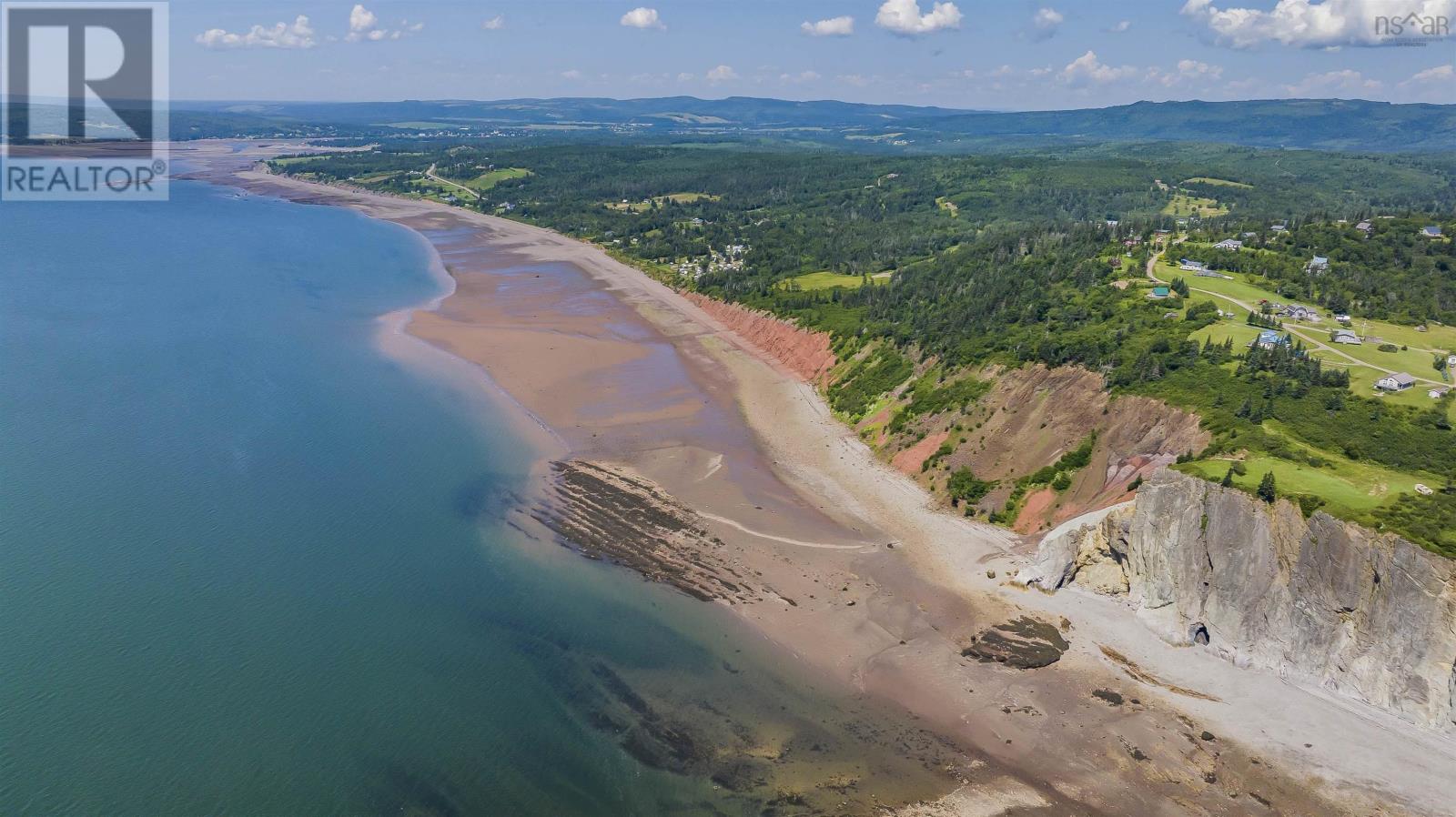 18 Mason Hill Road Property Photo 8