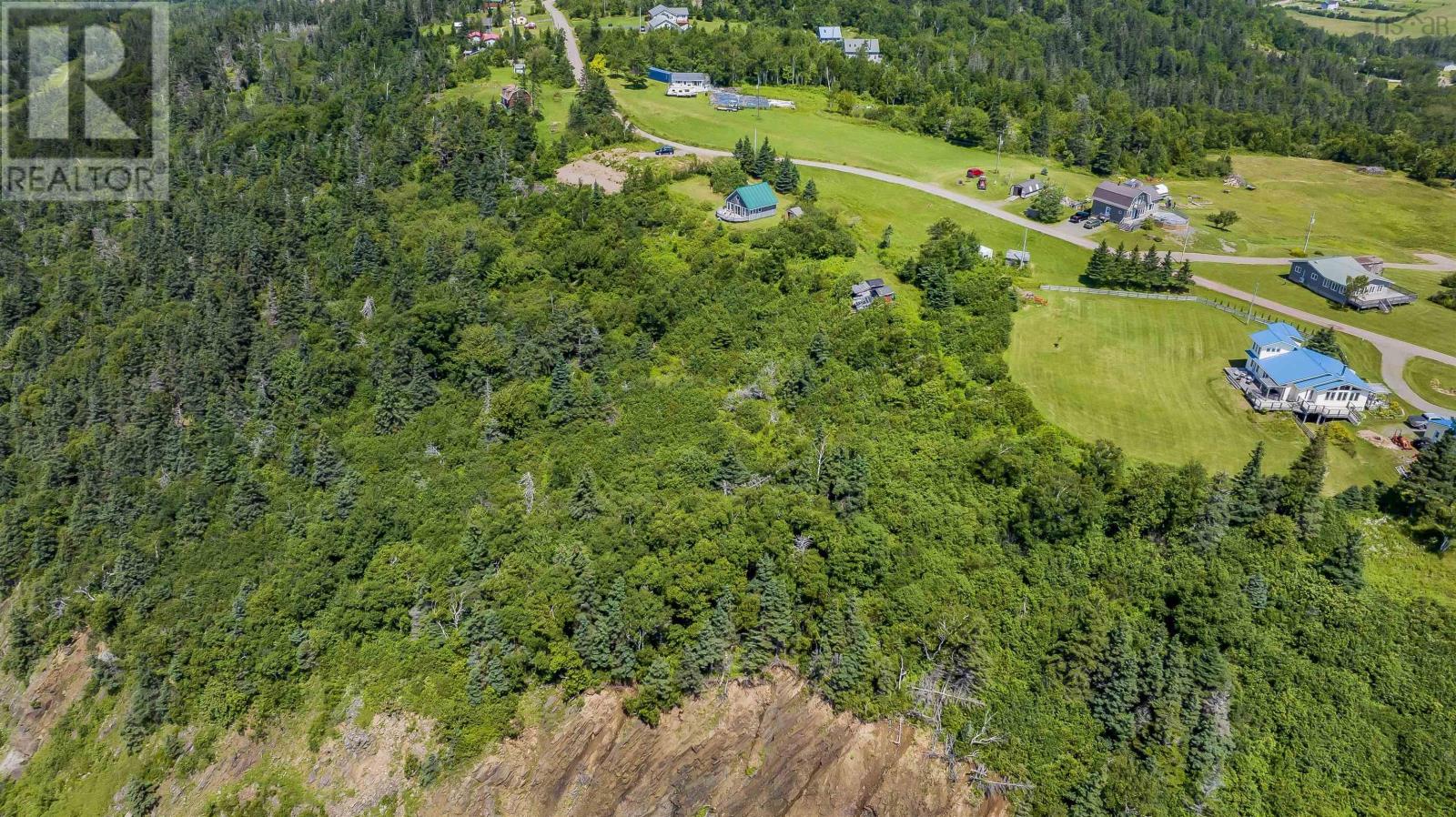 18 Mason Hill Road Property Photo 13