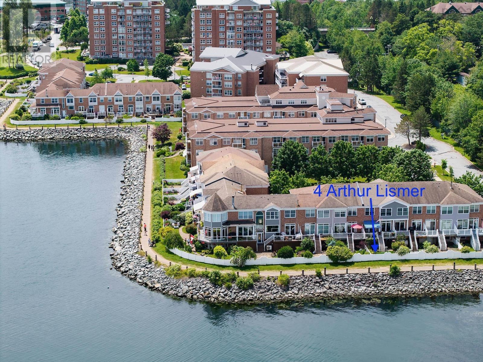 4 Arthur Lismer Court Property Photo 1