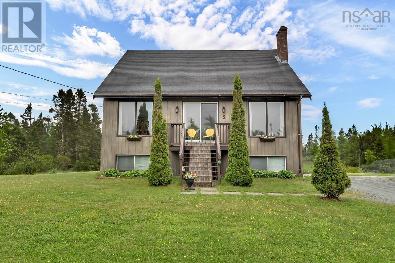 5 Corrie Lane Property Photo 1